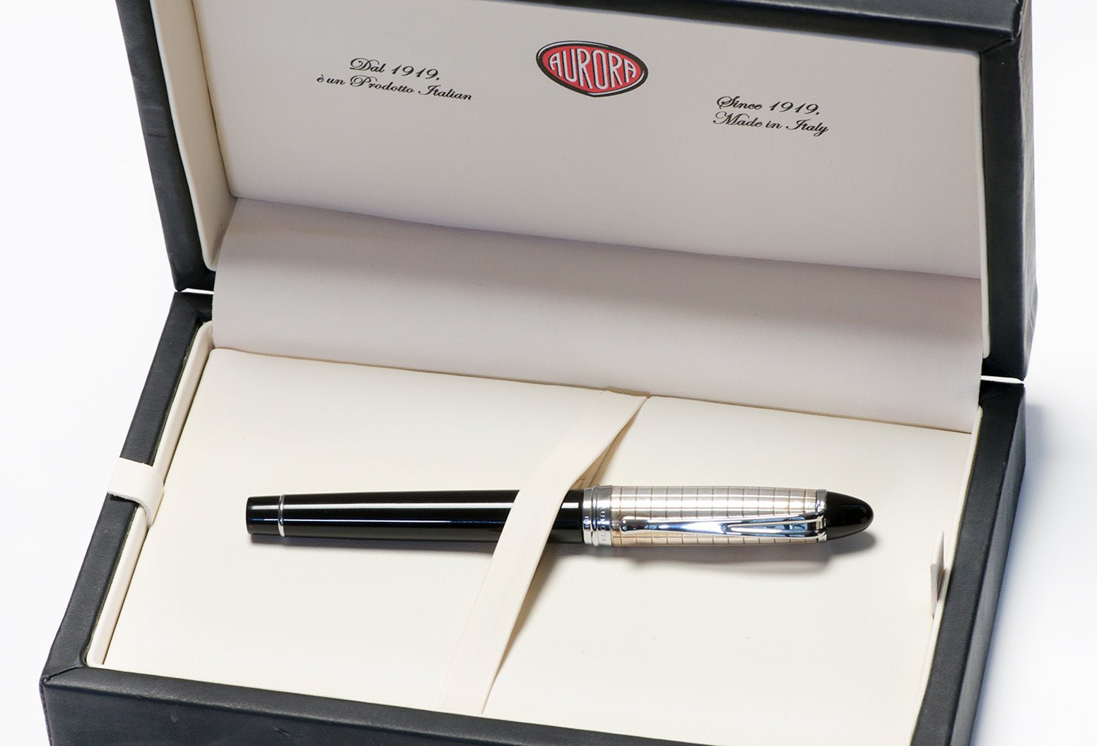 Aurora Ipsilon Sterling Silver Quadra Ballpoint Pen