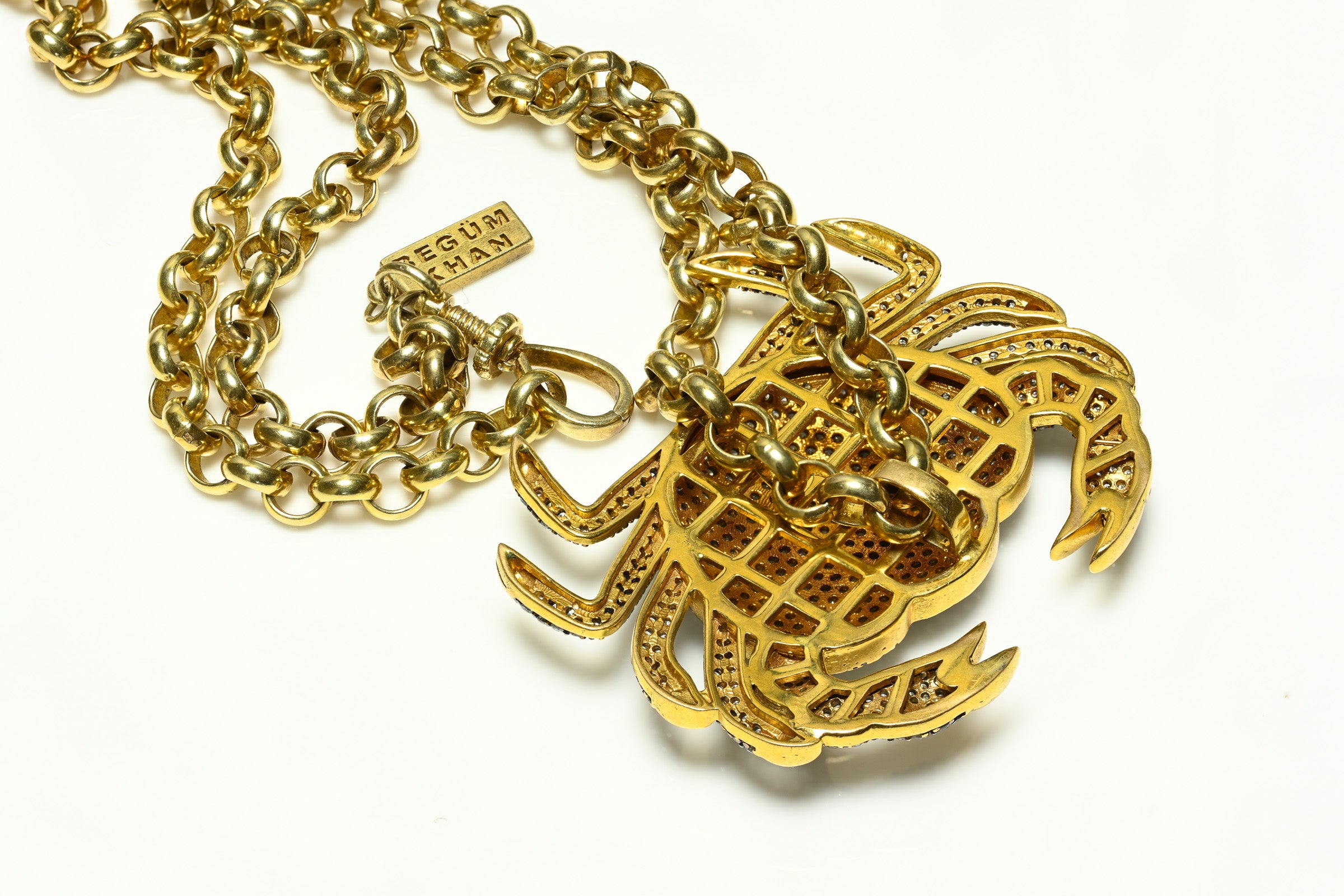 Begum Khan Royal Crab Pendant Necklace 3