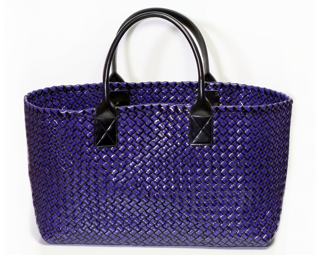 BOTTEGA VENETA CABAT 259/500 Large Purple Intrecciato Patent Leather Tote Bag
