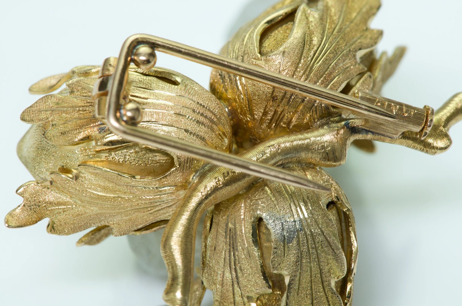 Buccellati Acorn 18K Yellow Gold Brooch