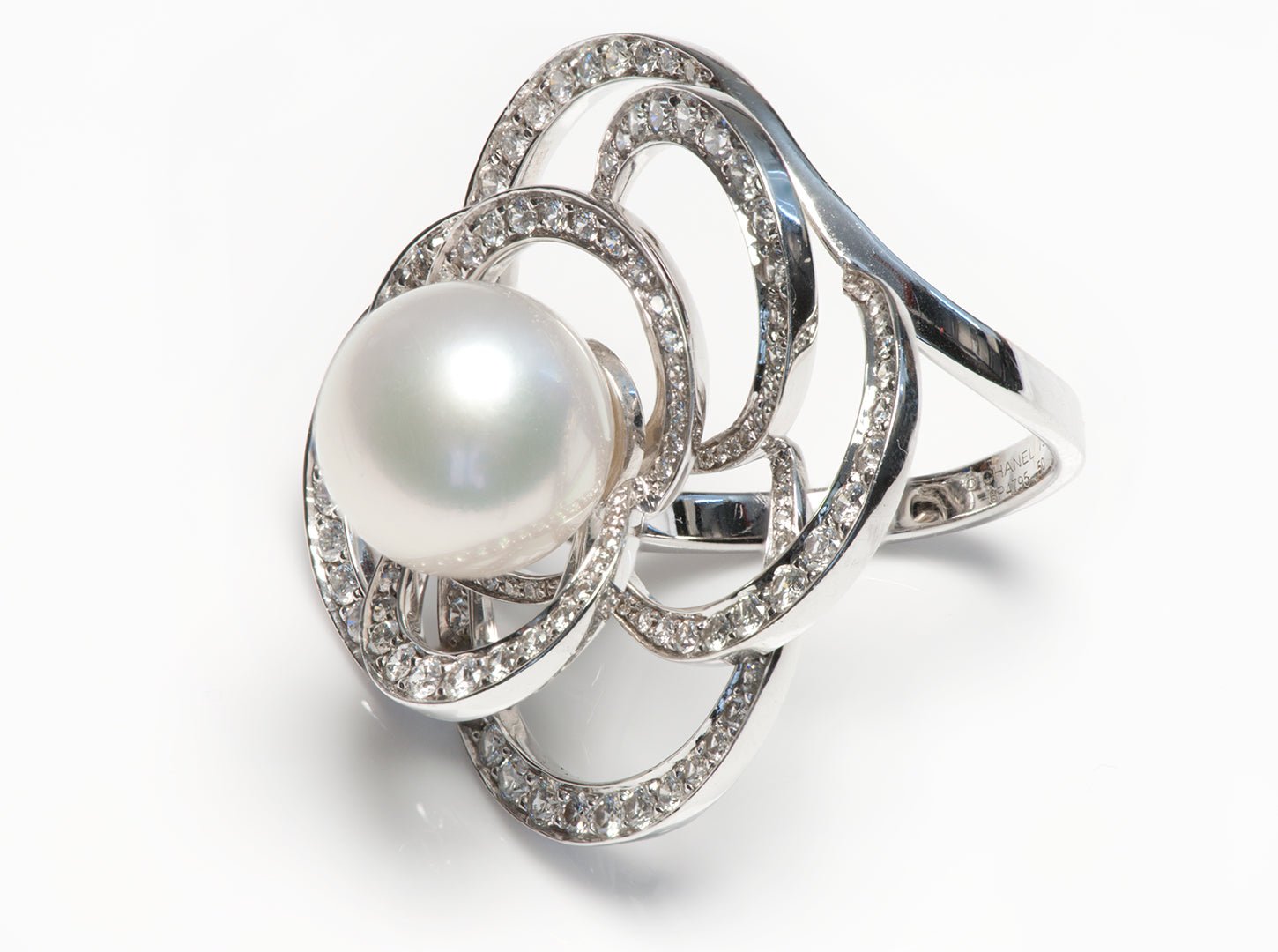 Chanel 18K Gold Pearl Diamond Fil de Camelia Ring