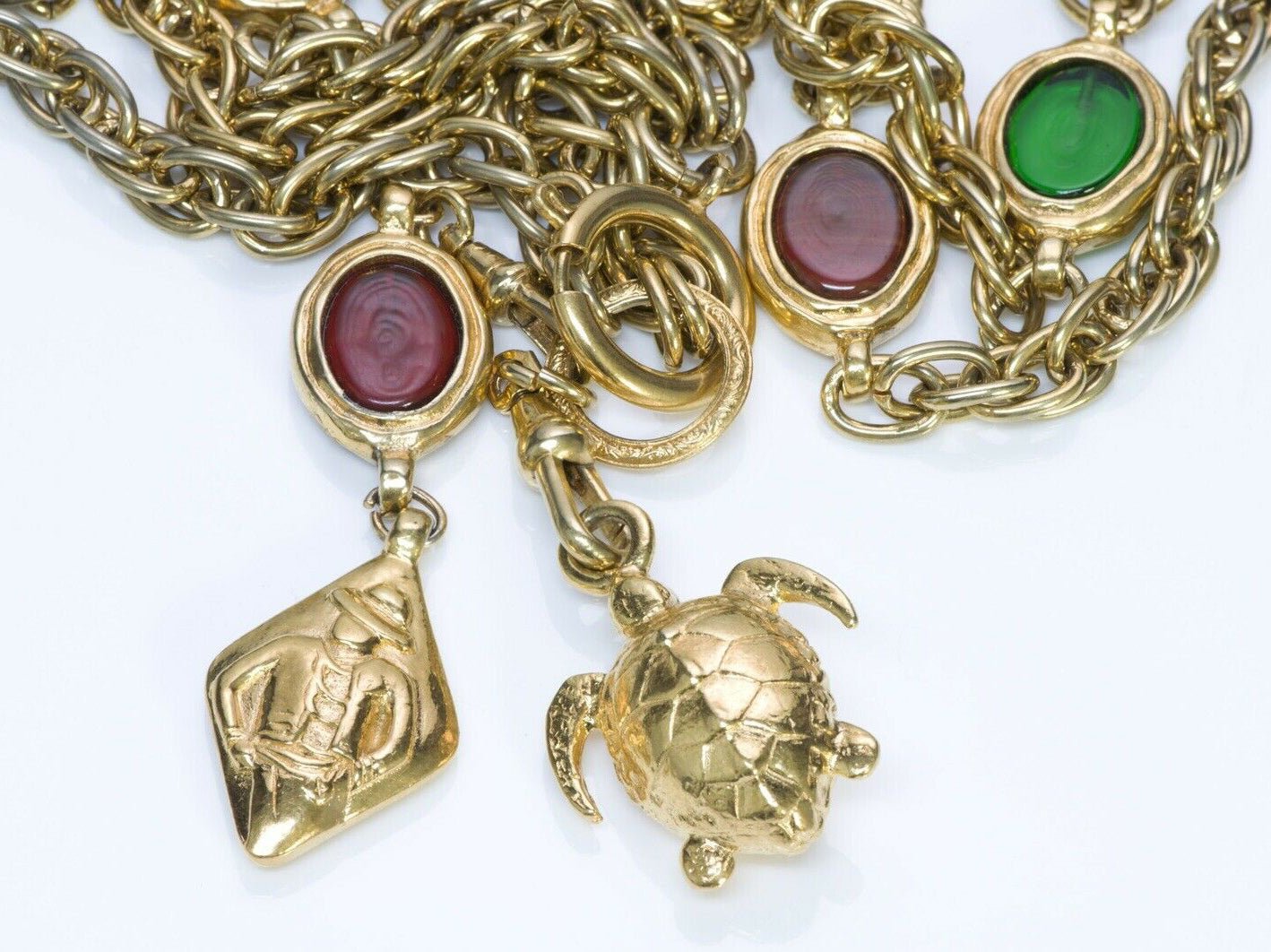 CHANEL 1970’s Gripoix Green Red Glass Turtle Charm Chain Necklace