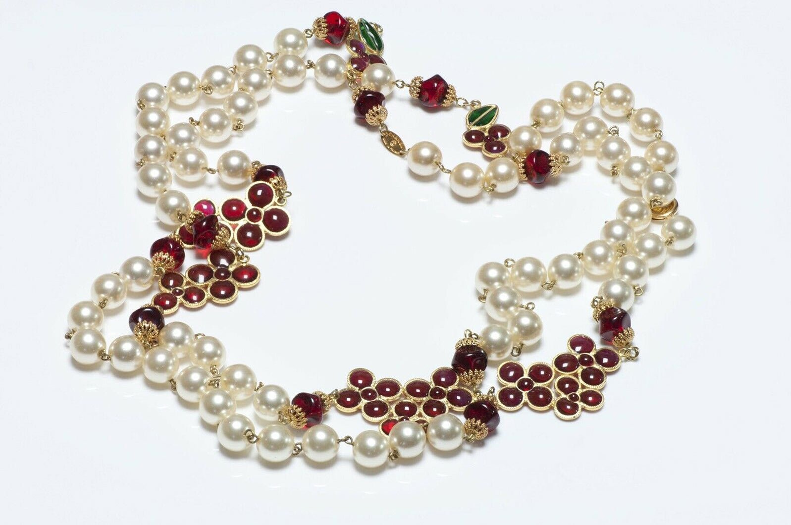 CHANEL 1990’s Gripoix Camellia Glass Pearl Sautoir Necklace