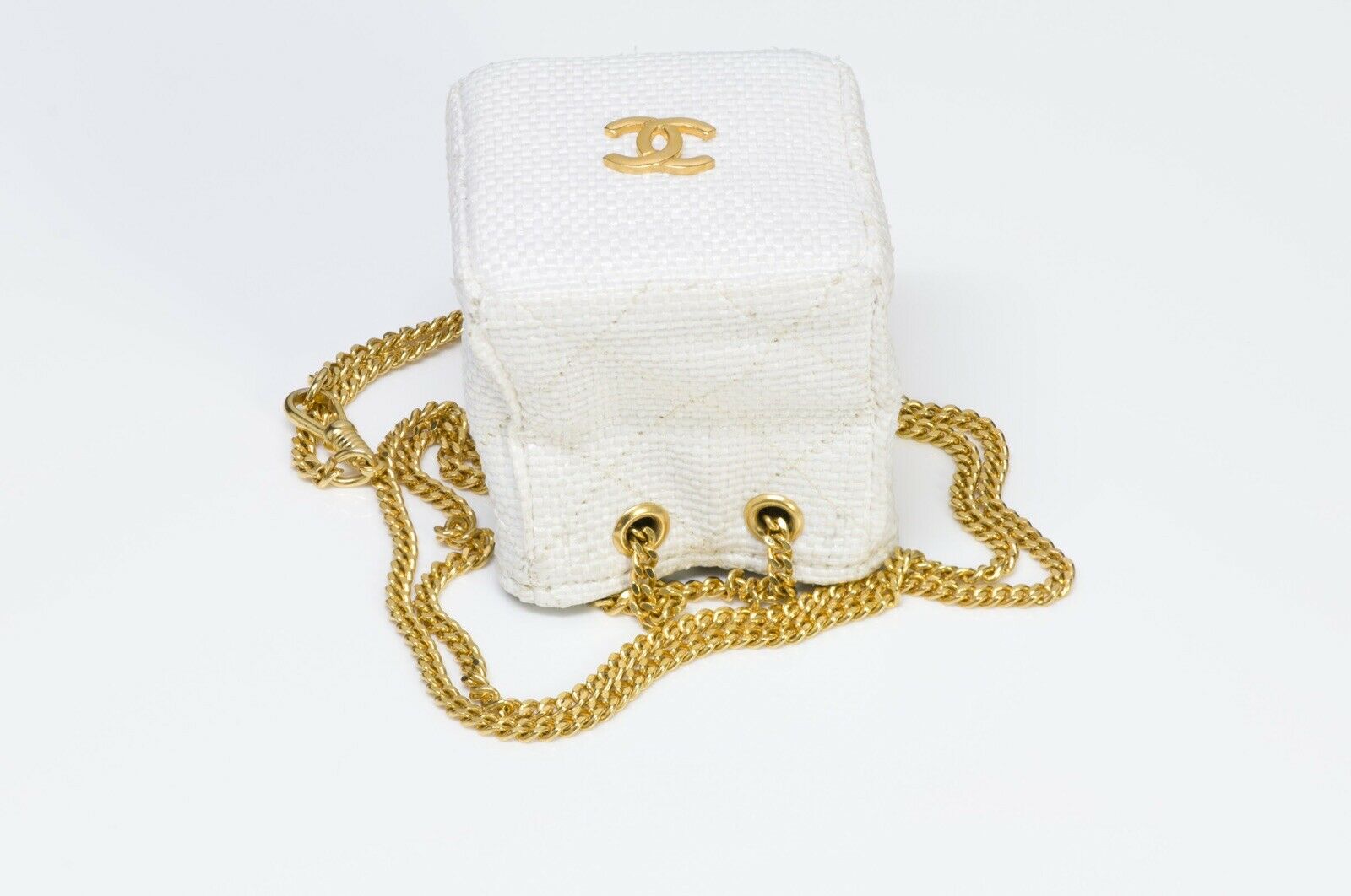 Chanel CC 1990’s White Raffia Micro Quilted Bag