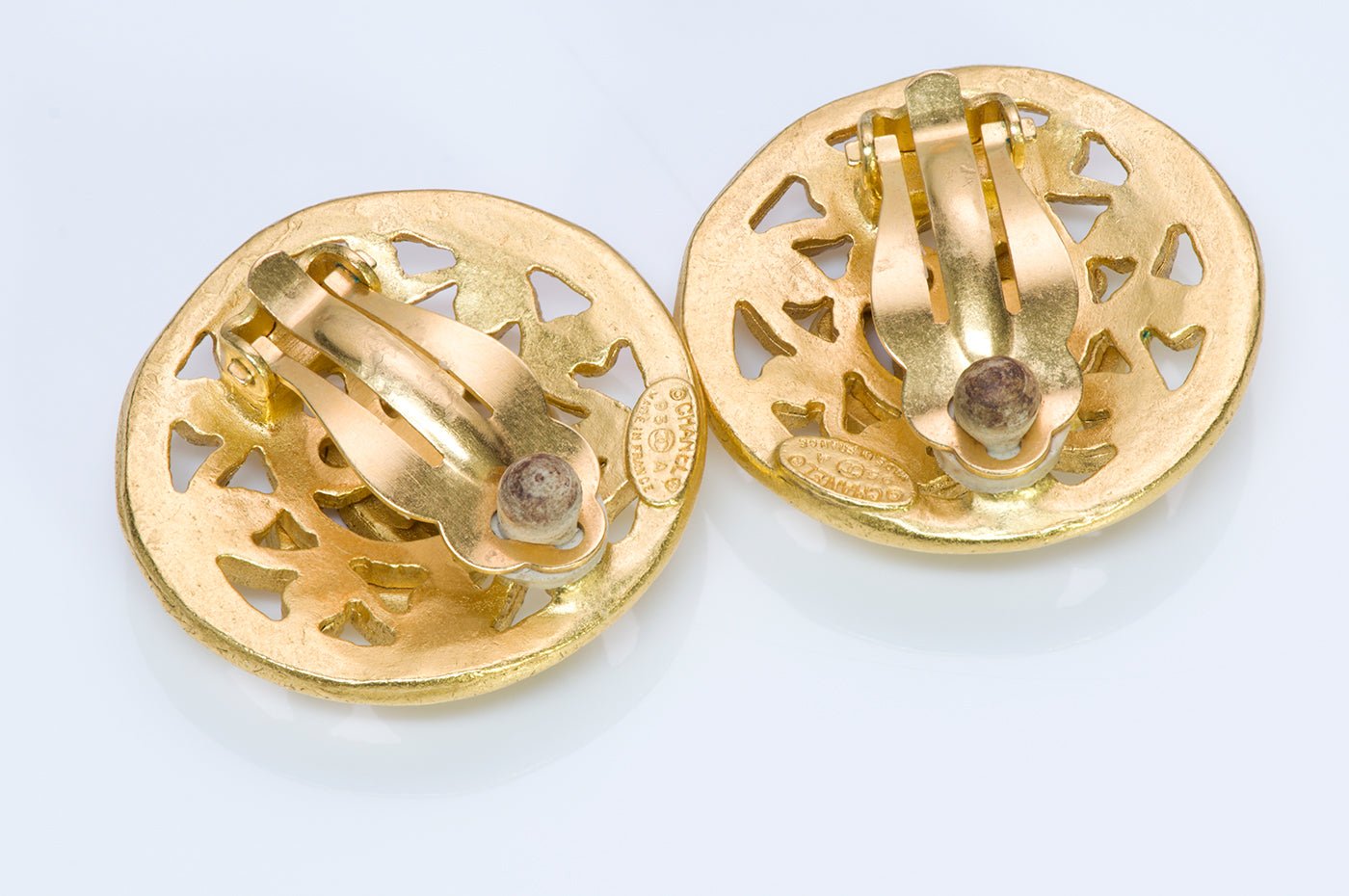 Chanel CC 1995 Gold Plated Round Earrings