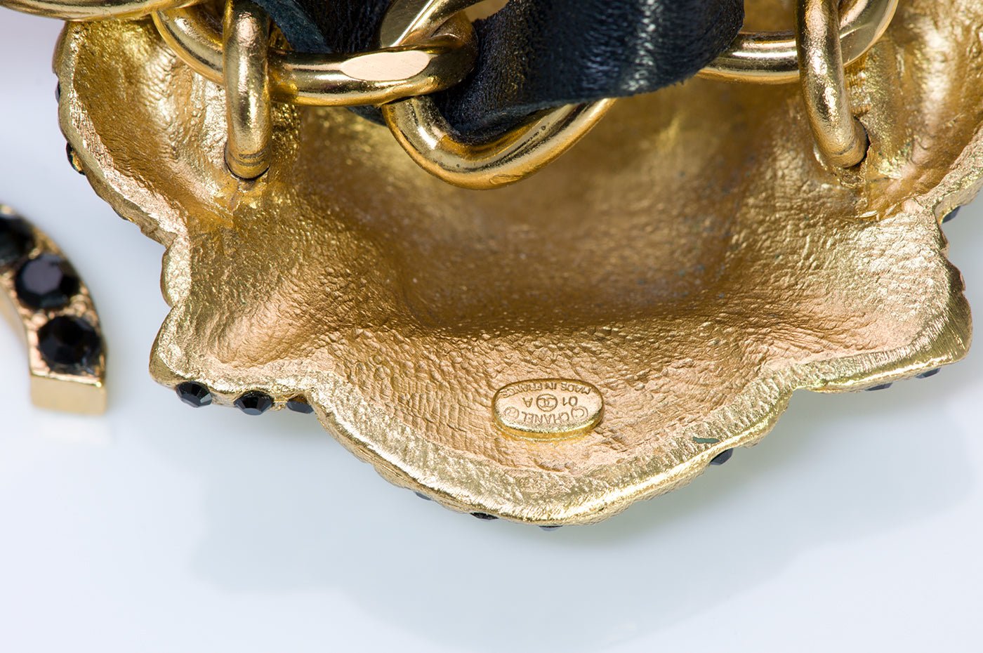 Chanel CC 2001 Black Crystal Lion Leather Chain Belt