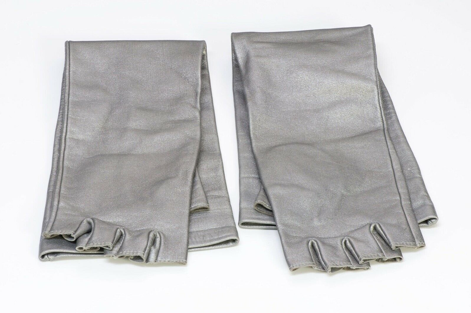 CHANEL CC Gray Silver Leather Long Fingerless Women’s Gloves