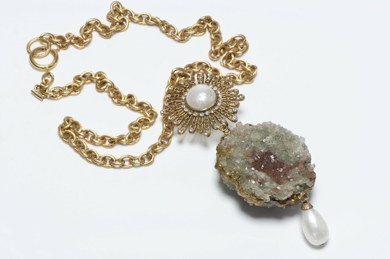 CHANEL Paris 1970’s Quartz Pearl Starburst Pendant Chain Necklace