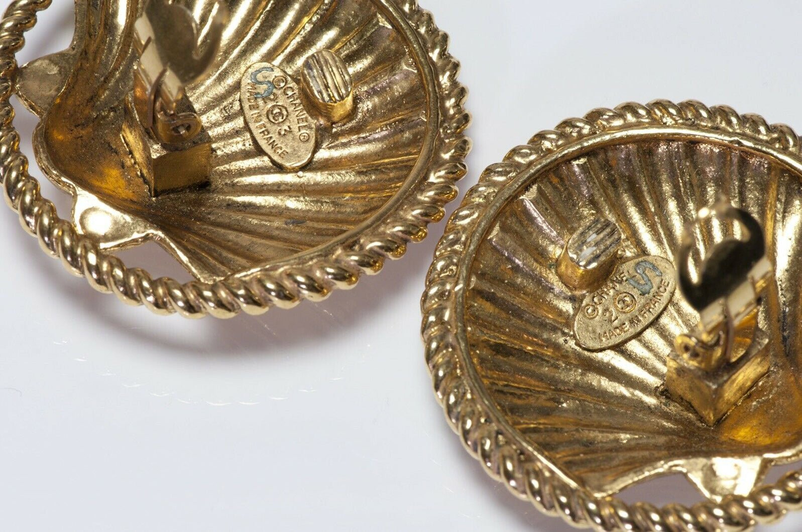 CHANEL Paris 1980’s Gold Plated Large Seashell Earrings