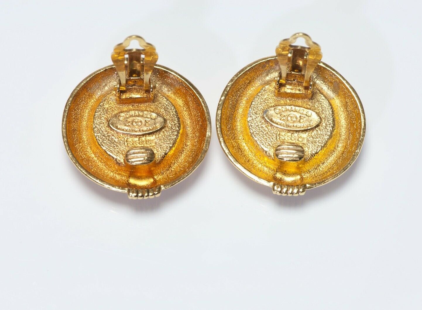 CHANEL Paris 1980’s Gold Plated Pearl Round Earrings