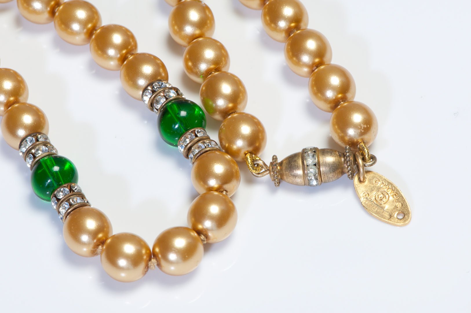 Chanel Paris 1983 Maison Gripoix Green Glass Beads Gold Pearl Sautoir Necklace