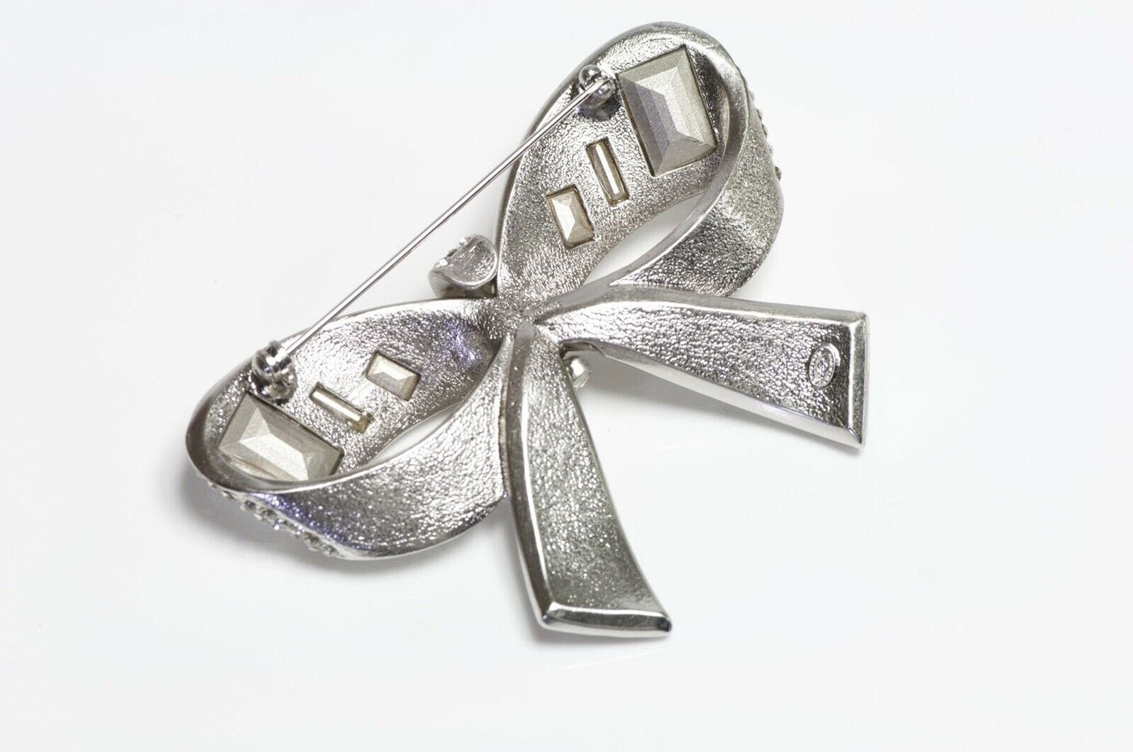 CHANEL Paris CC Spring 2008 Crystal Bow Brooch