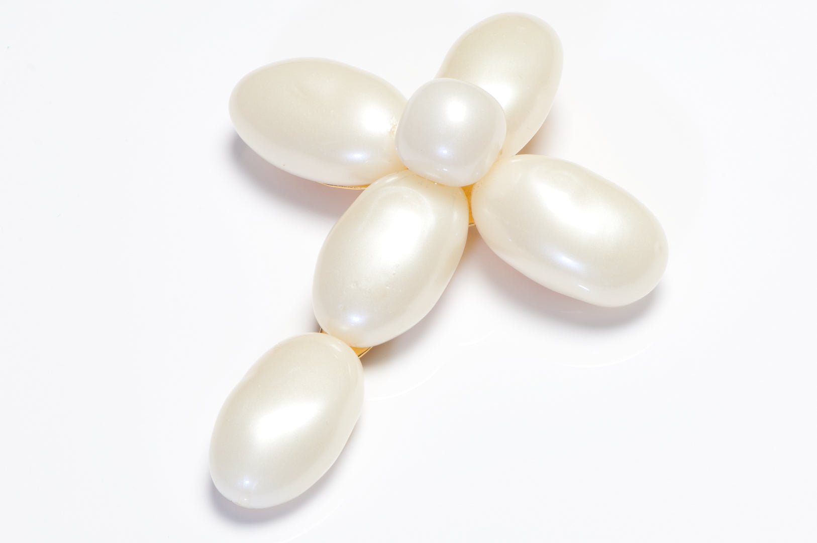 Chanel Paris Couture 1990’s Maison Gripoix Pearl Pendant Brooch