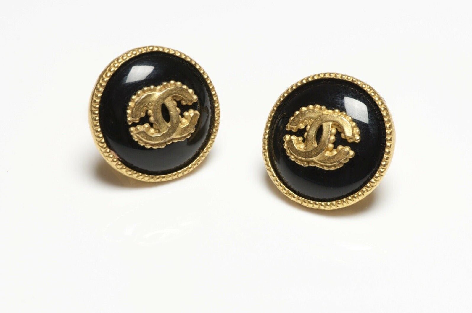 CHANEL Paris Fall 1996 CC Gold Plated Black Enamel Round Earrings