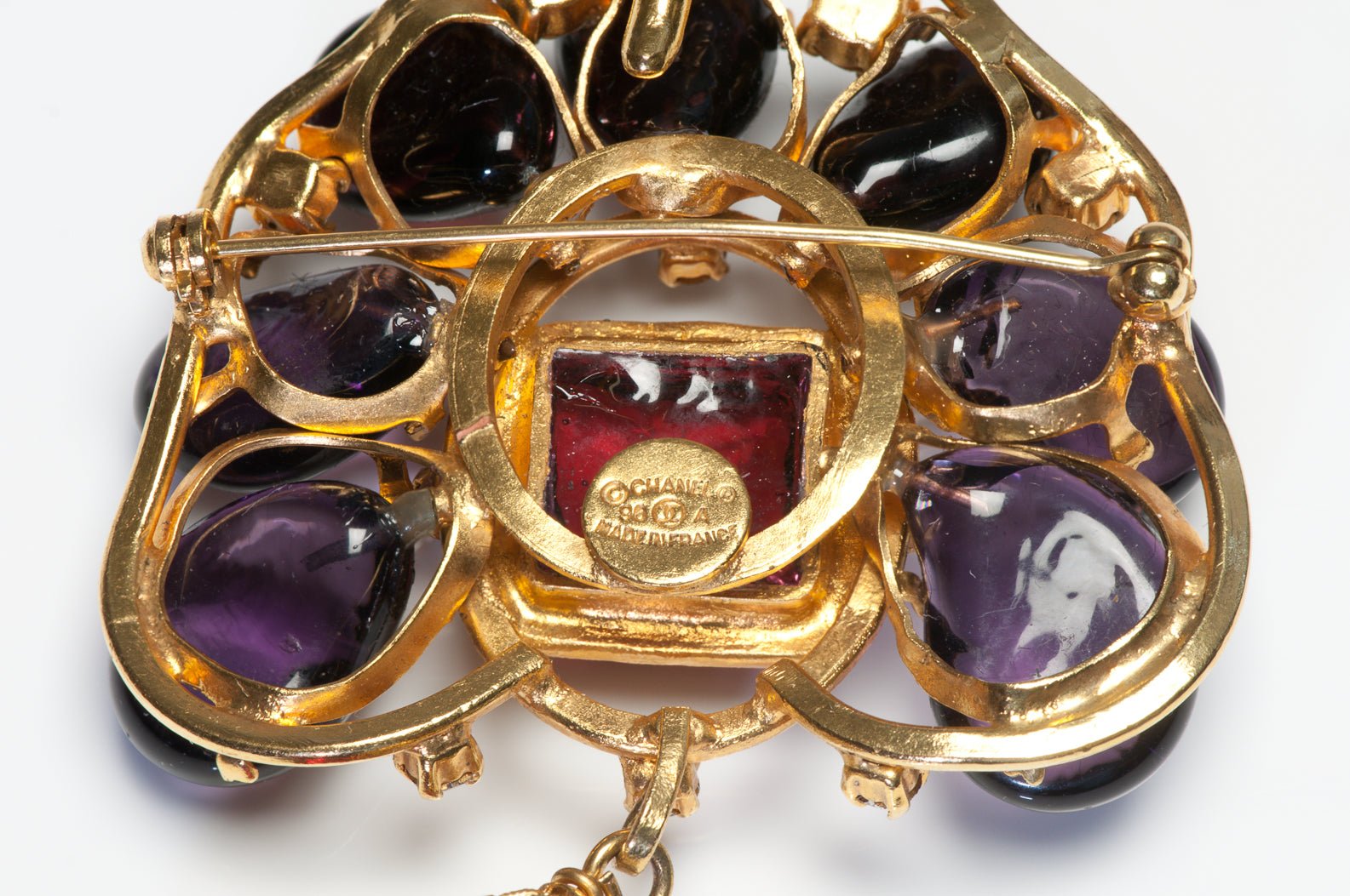 Chanel Paris Fall 1996 Maison Gripoix Purple Red Poured Glass Pendant Brooch