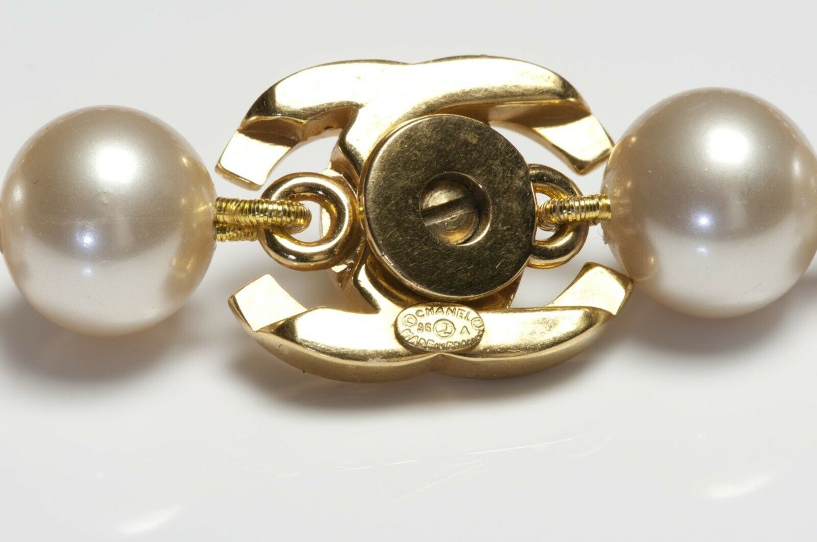 CHANEL Paris Fall 1996 Pearl CC Turnlock Strand Necklace