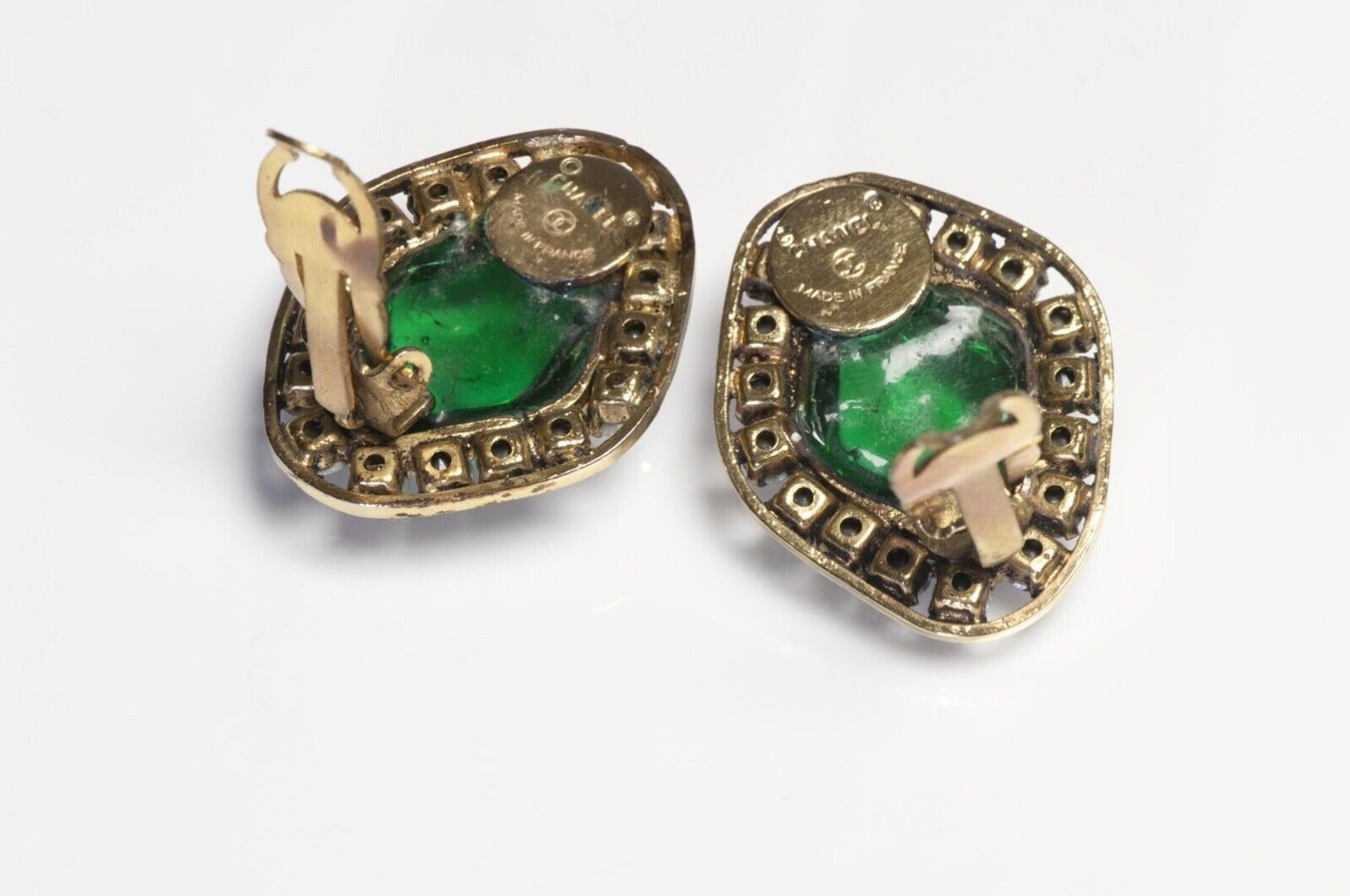 CHANEL Paris Maison Gripoix Green Poured Glass Crystal Earrings