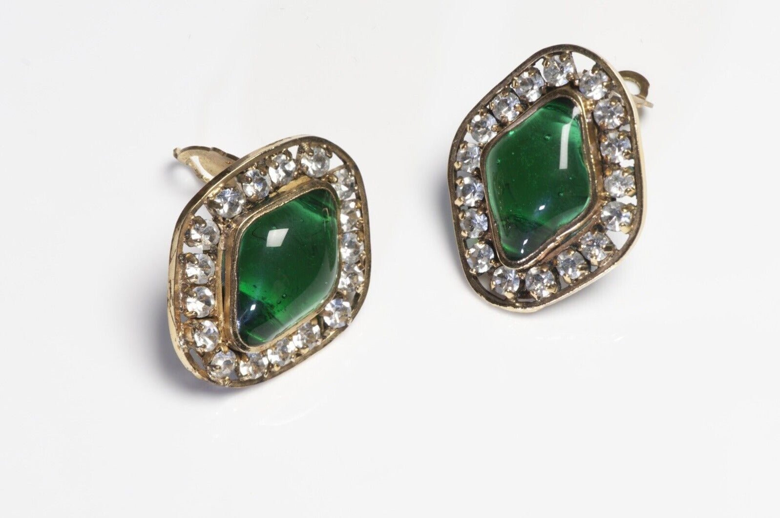 CHANEL Paris Maison Gripoix Green Poured Glass Crystal Earrings