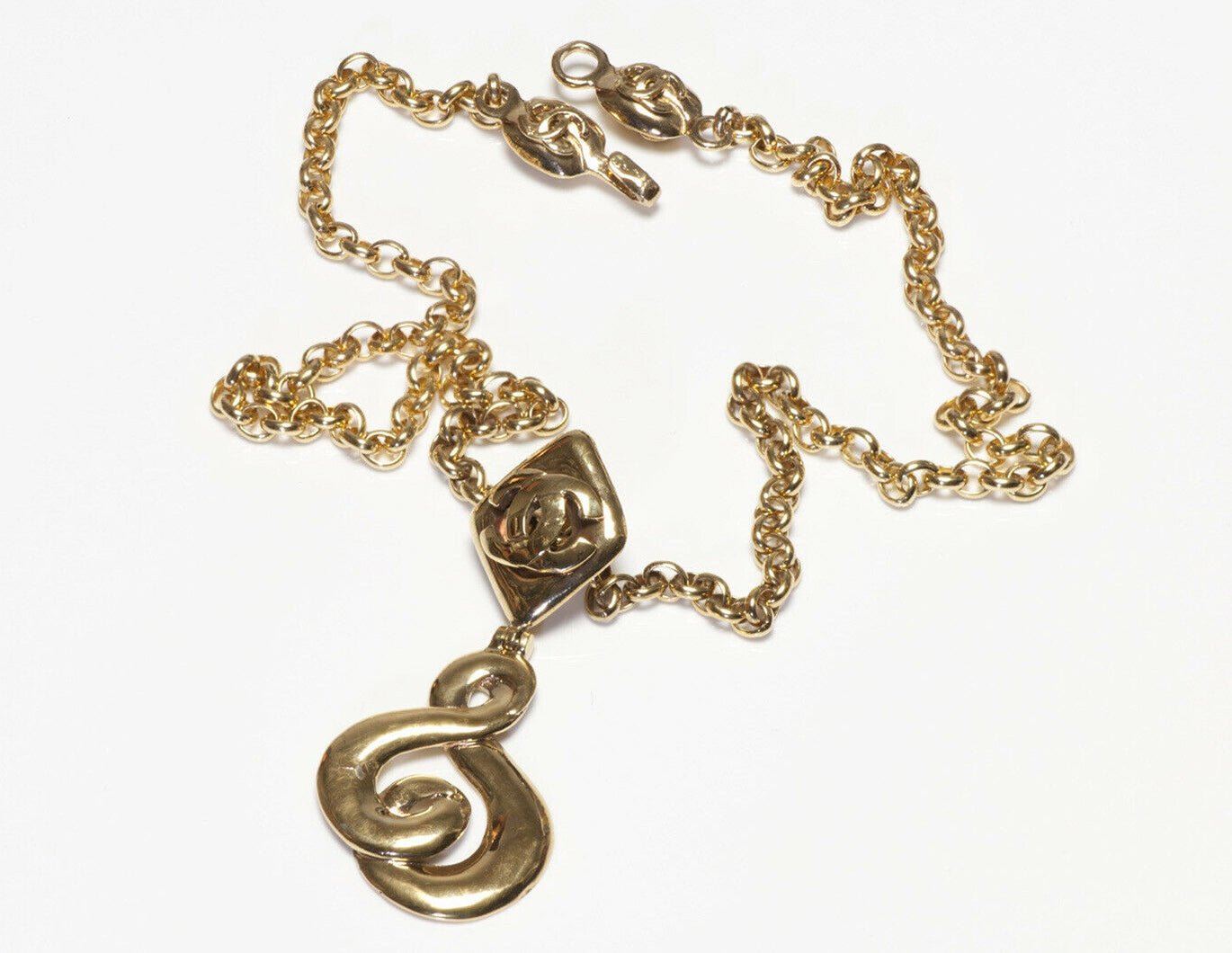 CHANEL Paris Spring 1997 Gold Plated CC Pendant Chain Necklace