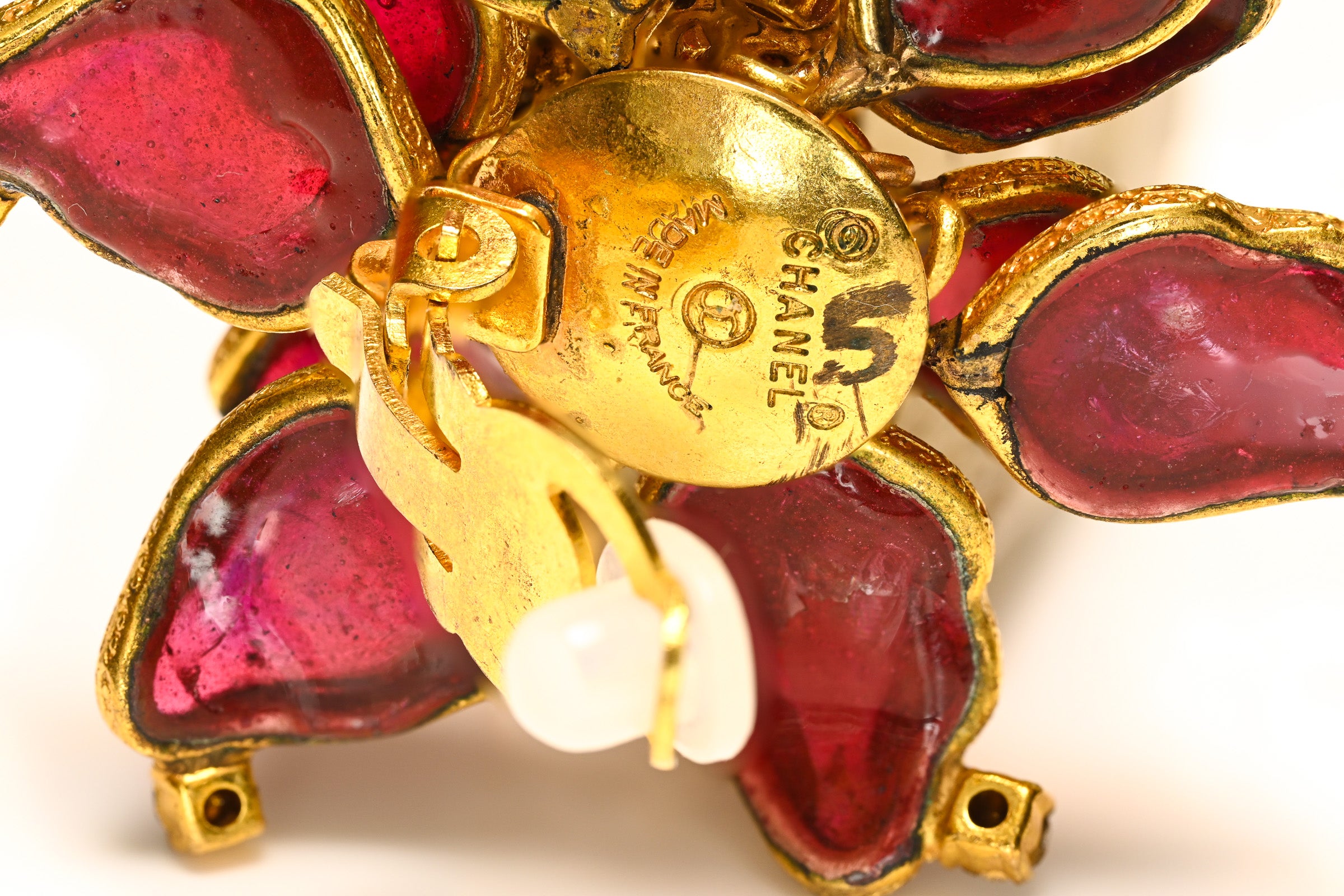 Vintage Chanel Paris Maison Gripoix Red Glass Camellia Flower Earrings 5