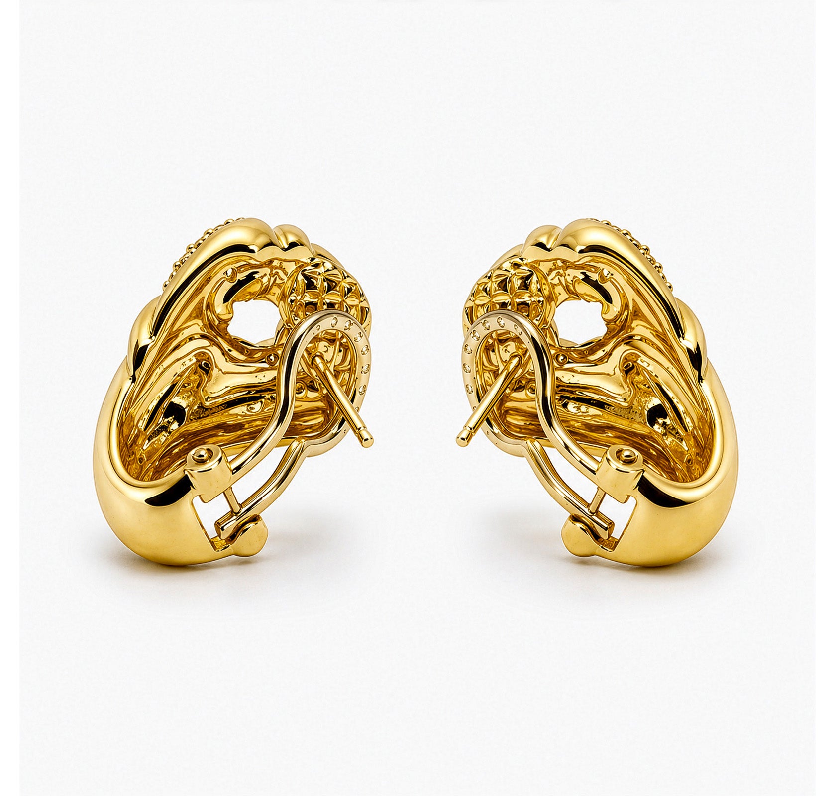 chaumet 18k gold dia earrings