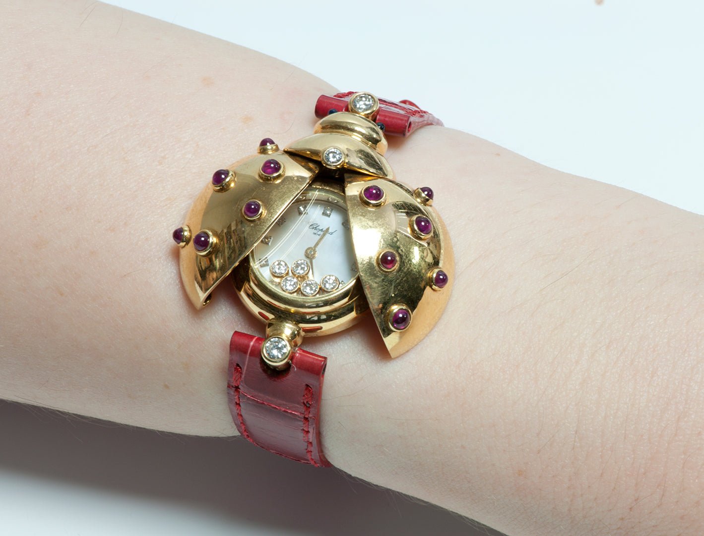 Chopard Happy Diamond Ladybug Ruby 18K Gold Watch