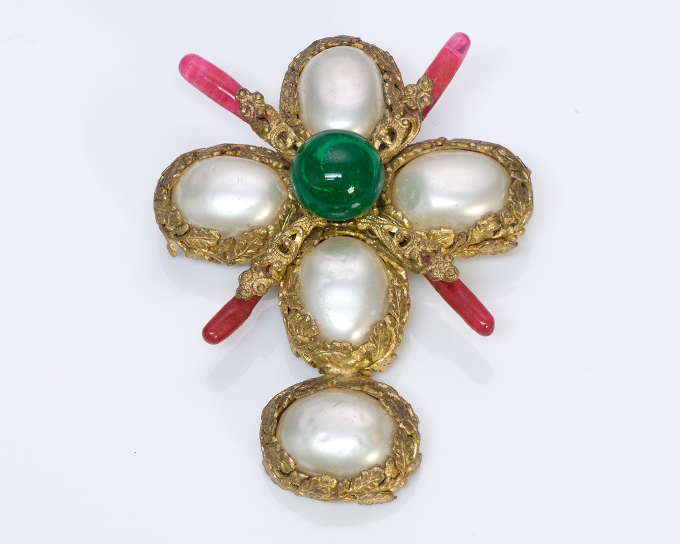 Coco CHANEL 1930’s Gripoix Pearl Cross Pendant Brooch