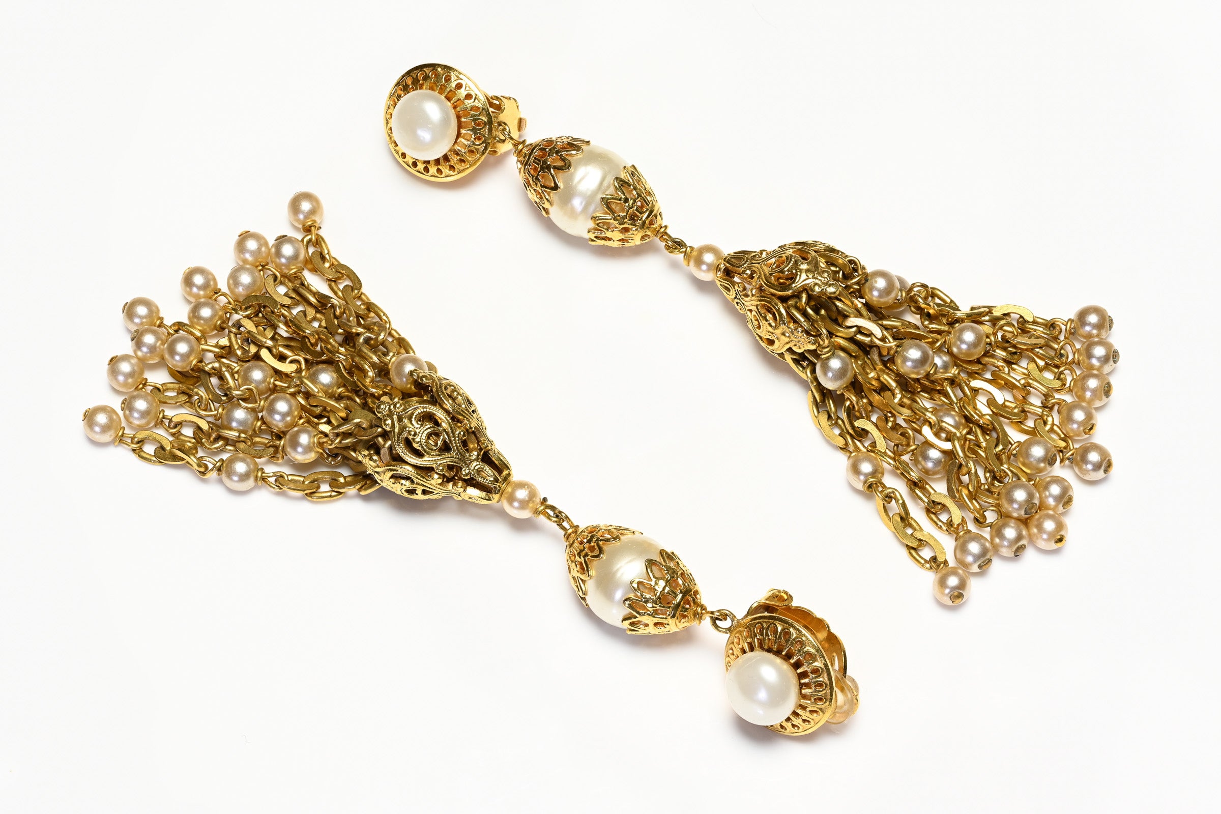 Chanel Paris 1996 Goossens Pearl Chain Shoulder Duster Earrings