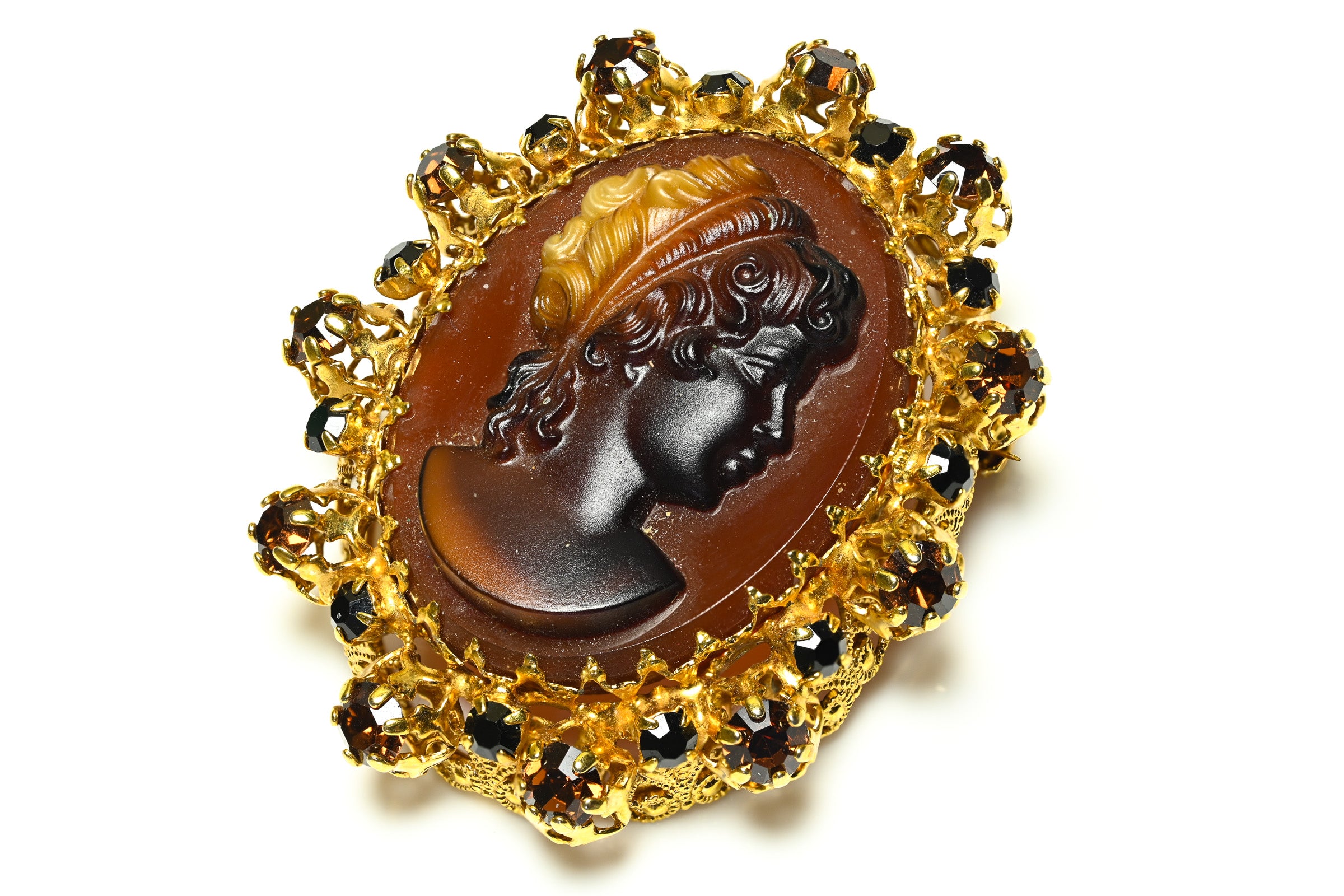 Vintage 1950's Austria Brown Cameo Lady Brooch