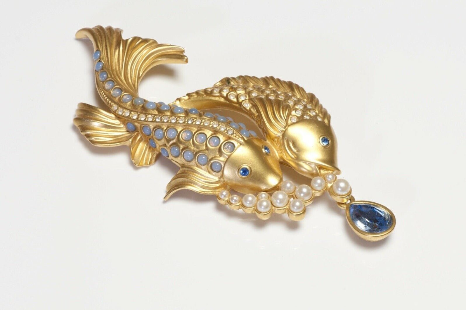 Elizabeth Taylor Avon “Sea Shimmer” Fish Blue Crystal Glass Brooch