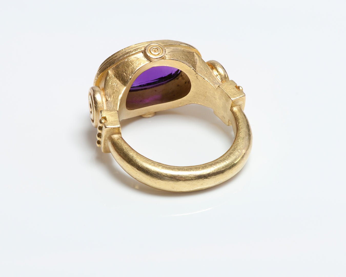 Fairchild & Co. 20K Yellow Gold Amethyst Ring