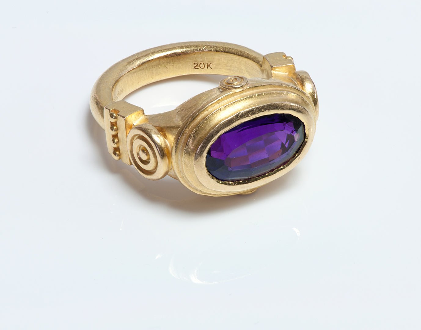 Fairchild & Co. 20K Yellow Gold Amethyst Ring