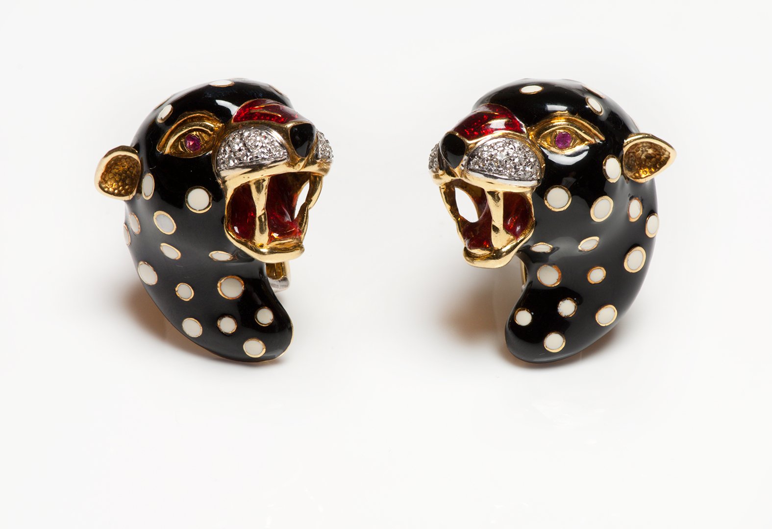Frascarolo 18K Gold Enamel Diamond Emerald Jaguar Earrings - DSF Antique Jewelry