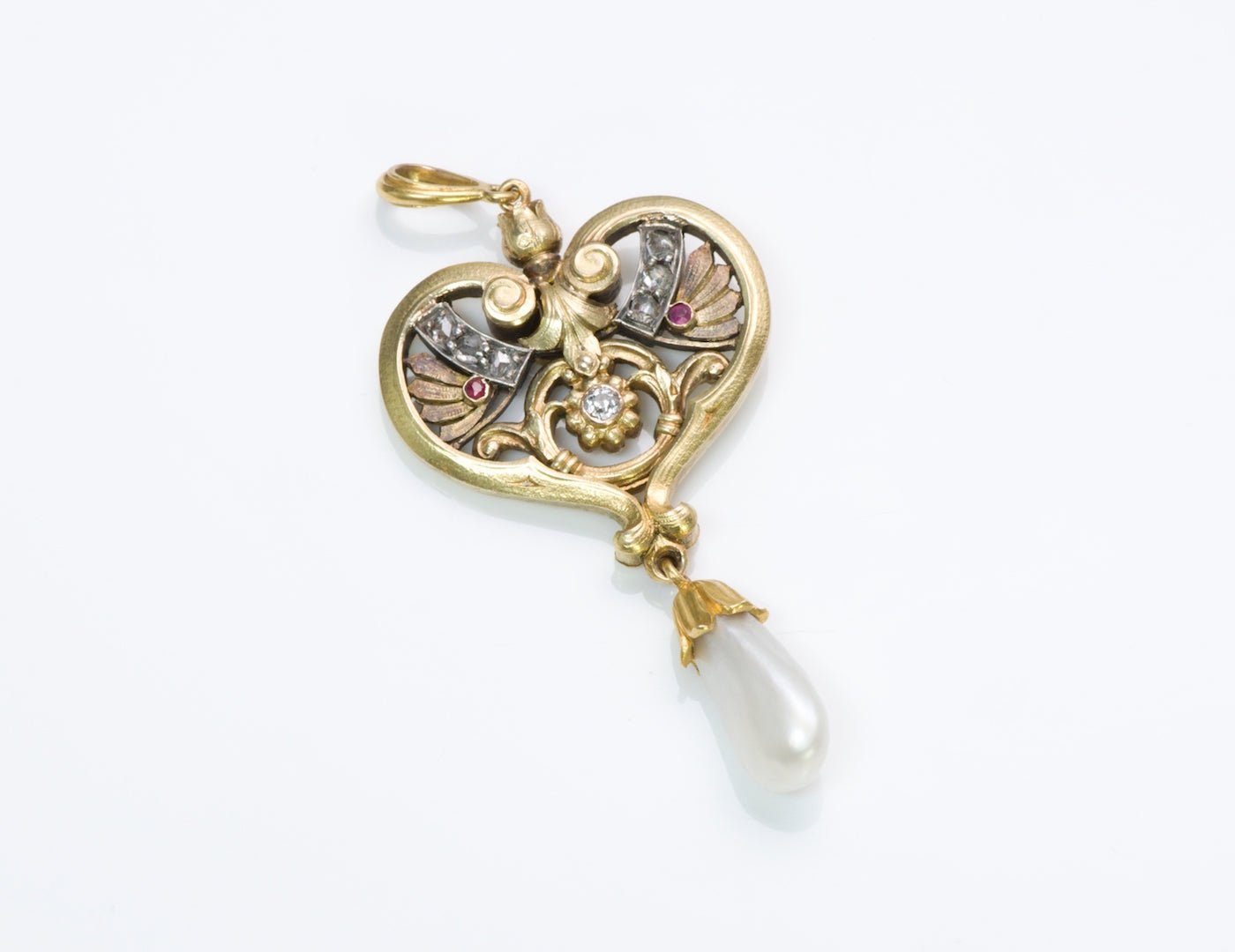 French Art Nouveau Gold Pearl Pendant