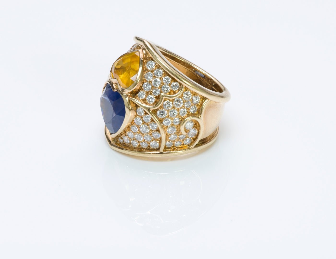 French Heart Sapphire Diamond 18K Gold Ring