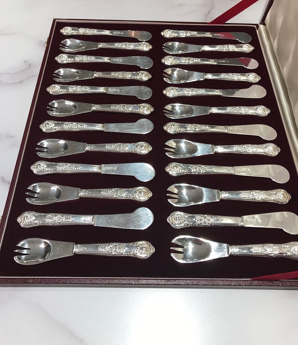 Garrard & Co. Silver Spreader & Spork Serving Set