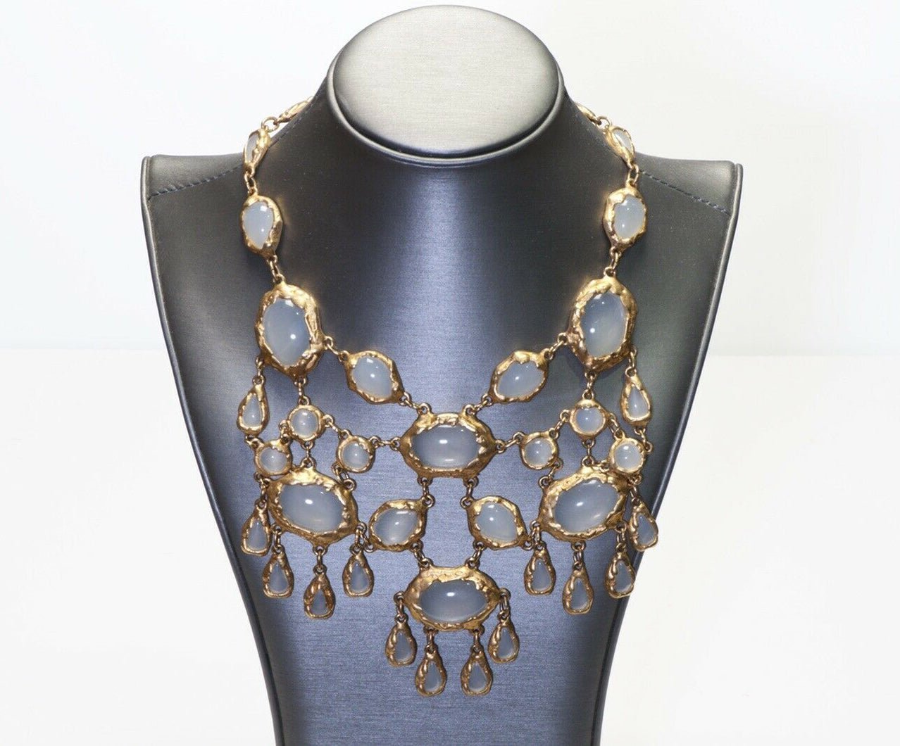 Gianni de Liguoro Opaline White Glass Necklace Earrings Set