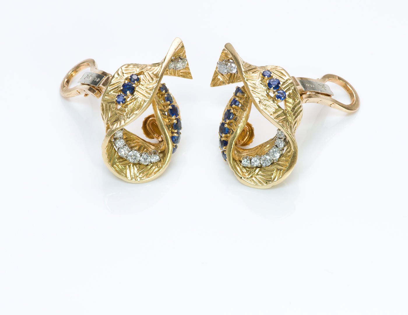 Gübelin Sapphire Diamond Gold Earrings