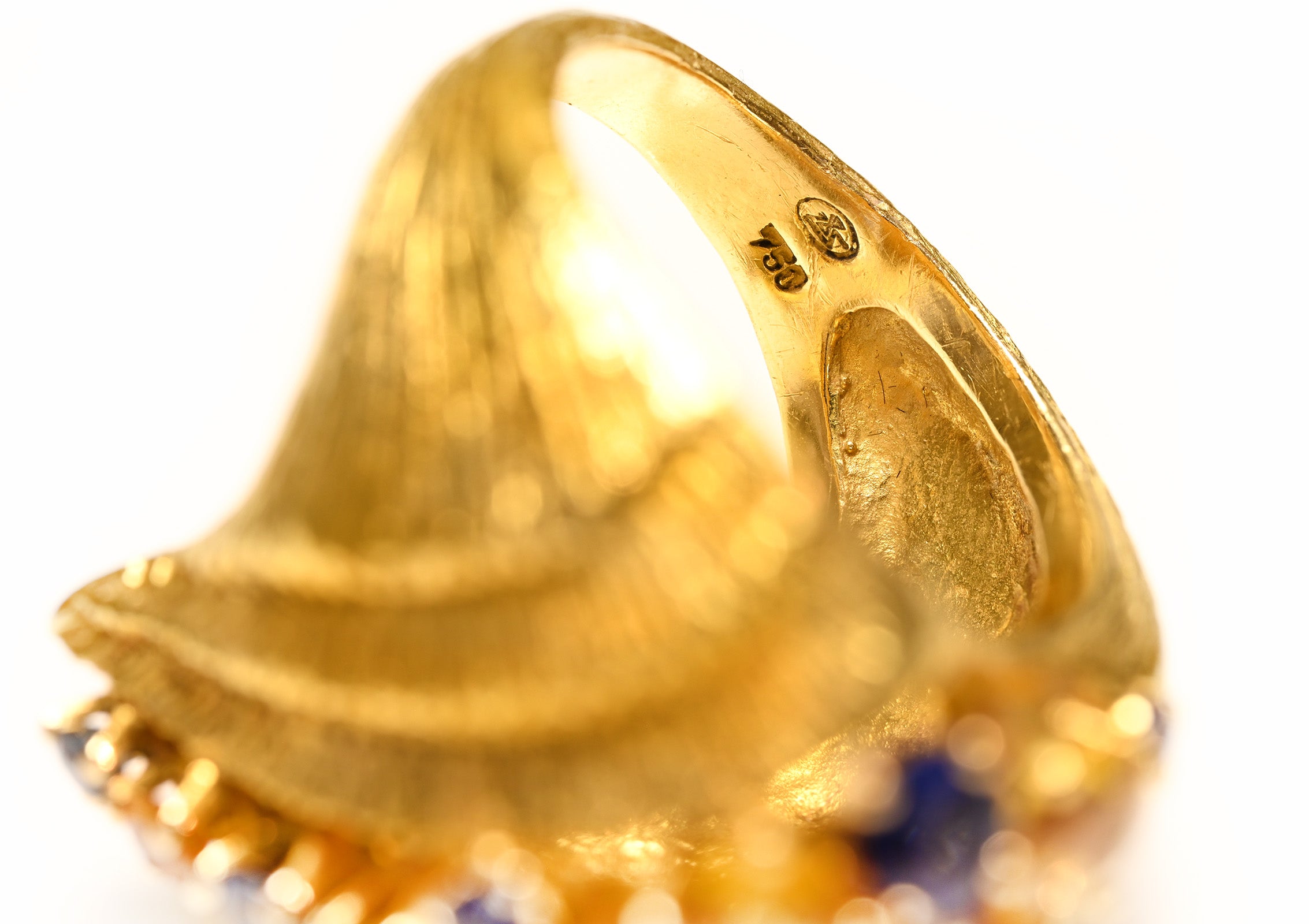 Gübelin Modernist Textured 18K Gold Ring Sapphires vintage hallmark