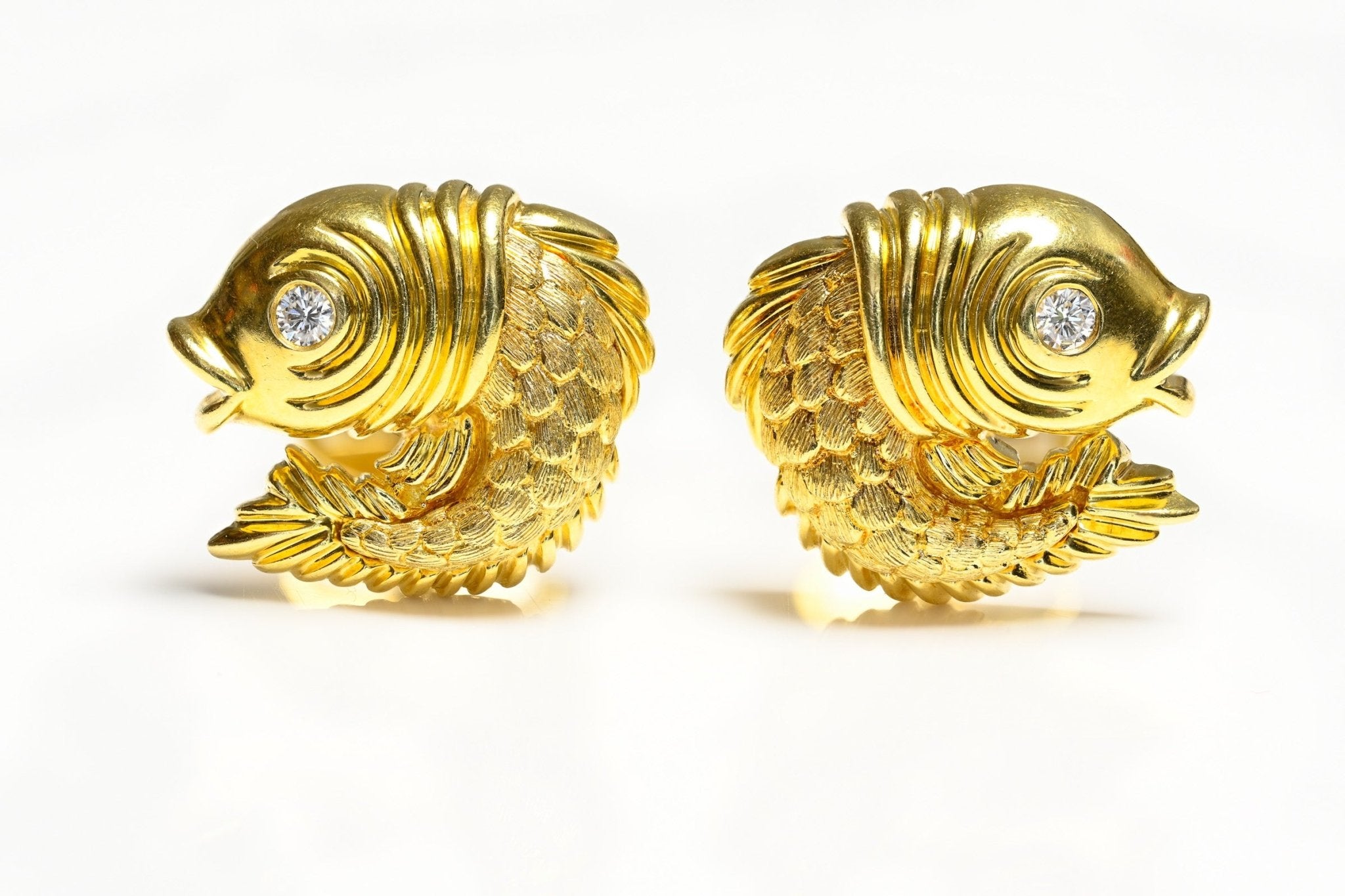 Henry Dunay 18K Gold Diamond Zodiac Pisces Fish Cufflinks