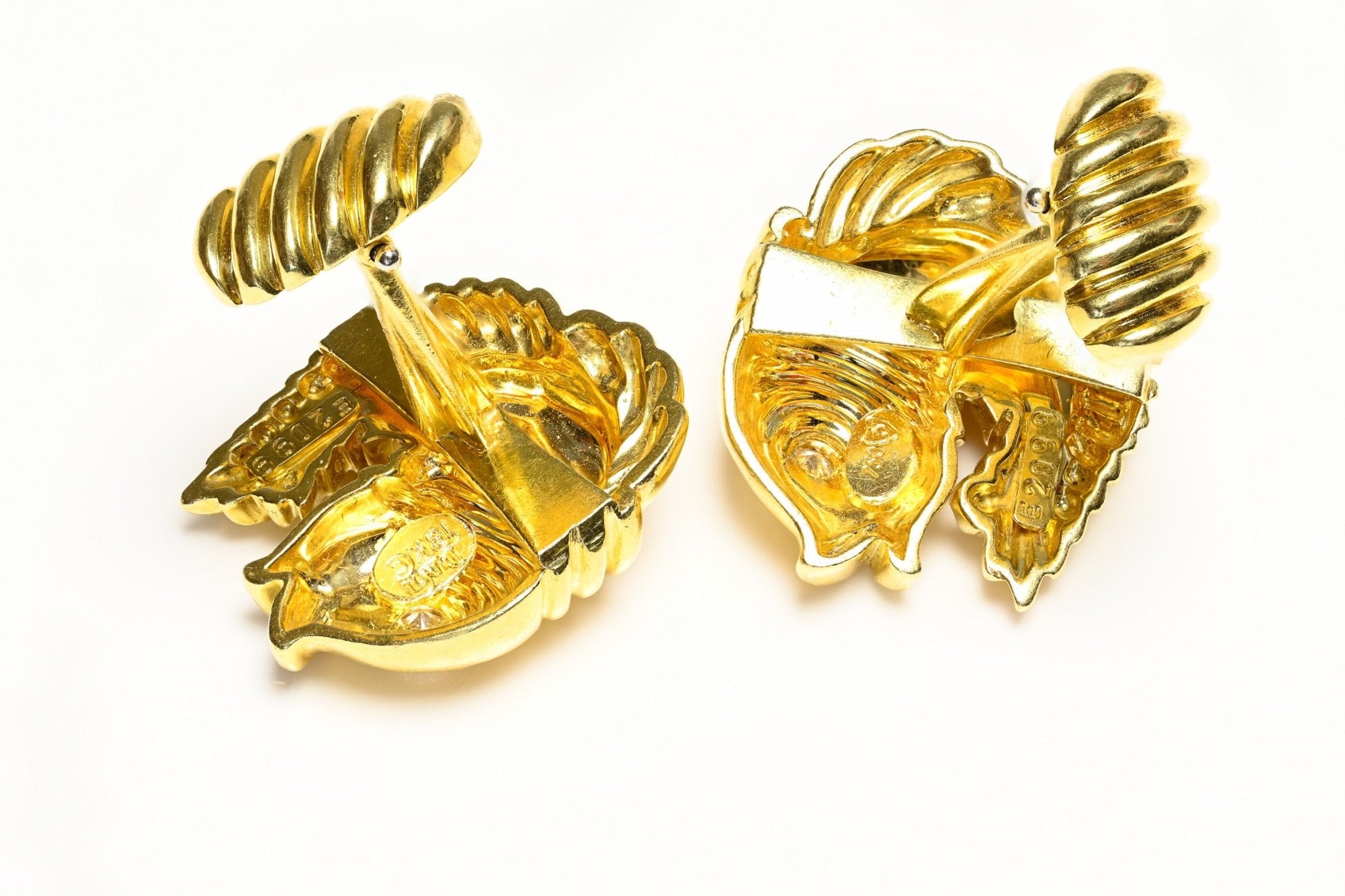 Henry Dunay 18K Gold Diamond Zodiac Pisces Fish Cufflinks