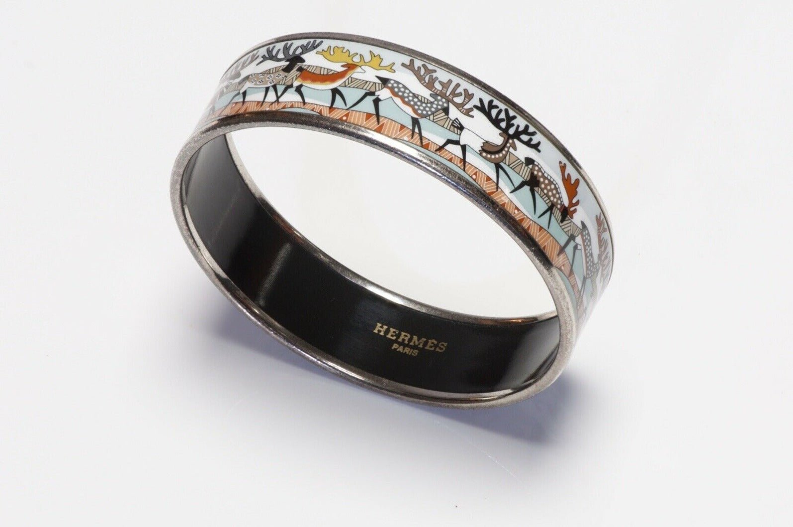 HERMES La Vie du Grand Nord Reindeer Enamel Bangle Bracelet