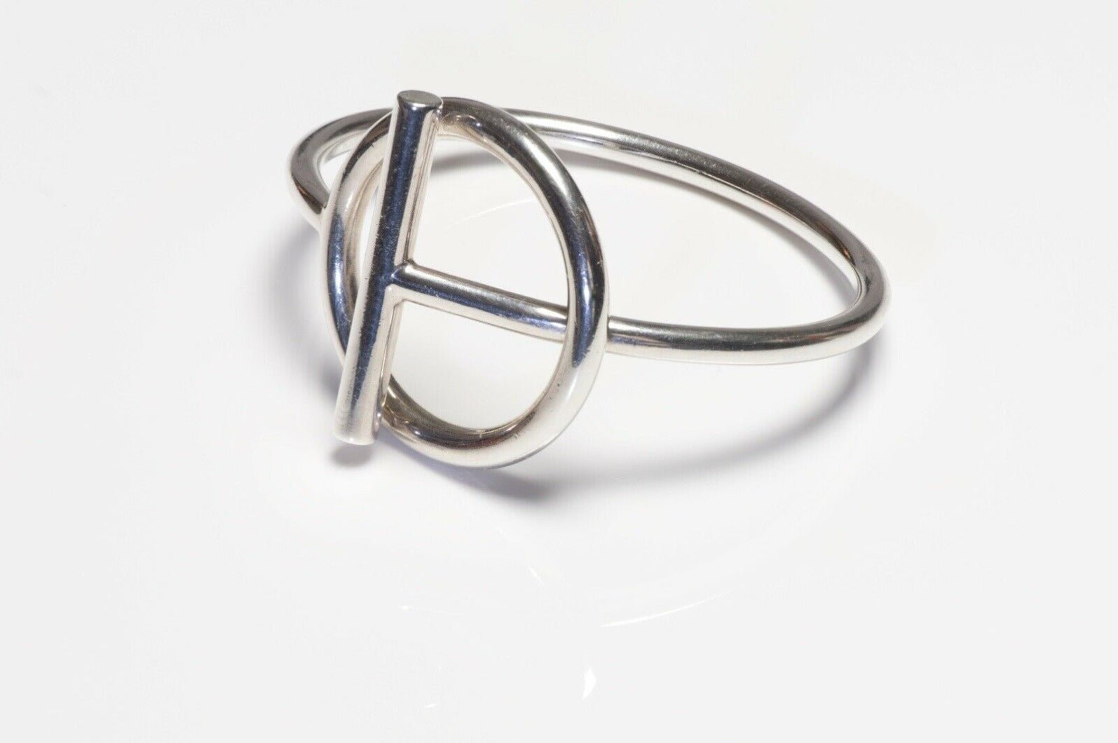 HERMES Paris Sterling Silver Women’s Toggle Bangle Bracelet