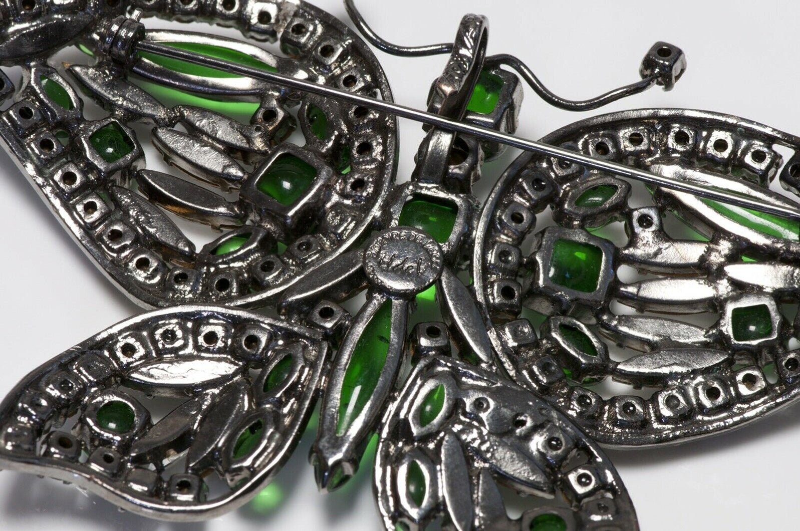 Histoire de Verre Maison Gripoix Green Glass Crystal Butterfly Pendant Brooch