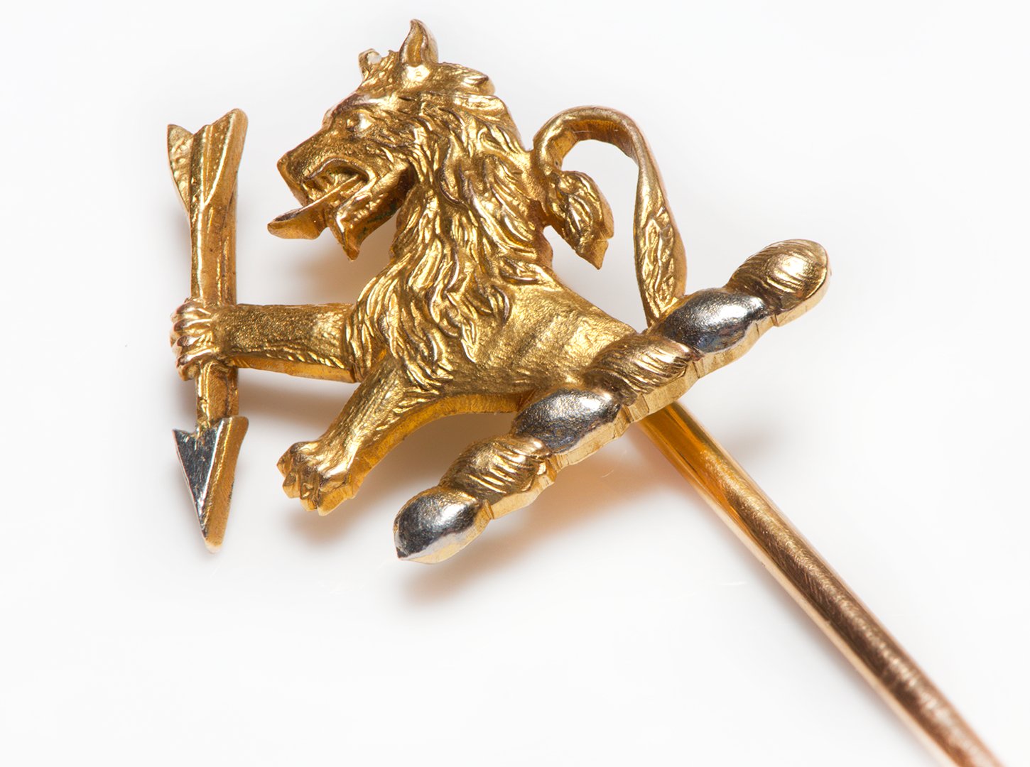 J.E. Caldwell & Co. Gold Lion Stick Pin