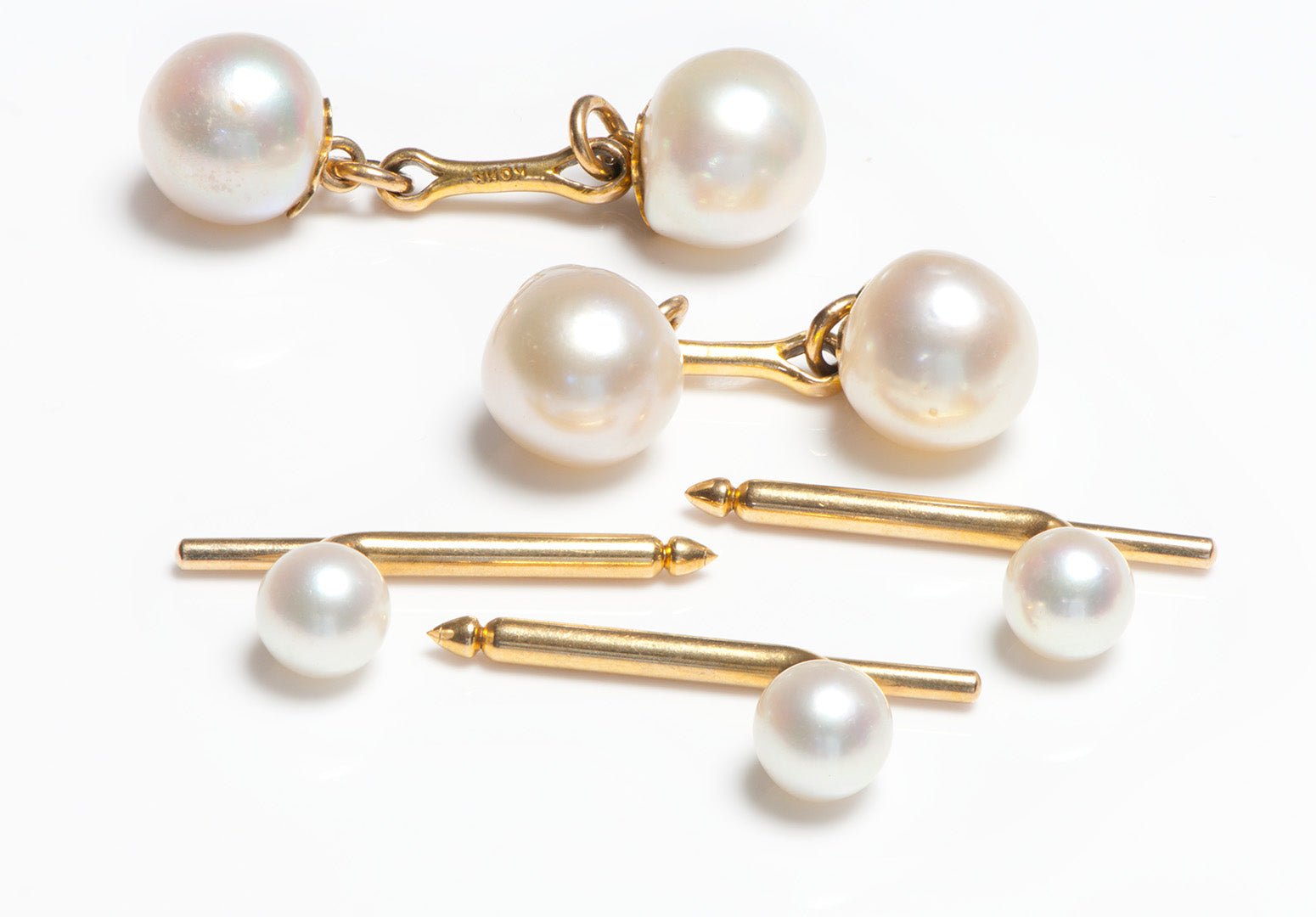 Kohn 18K Gold Pearl Cufflink Stud Set