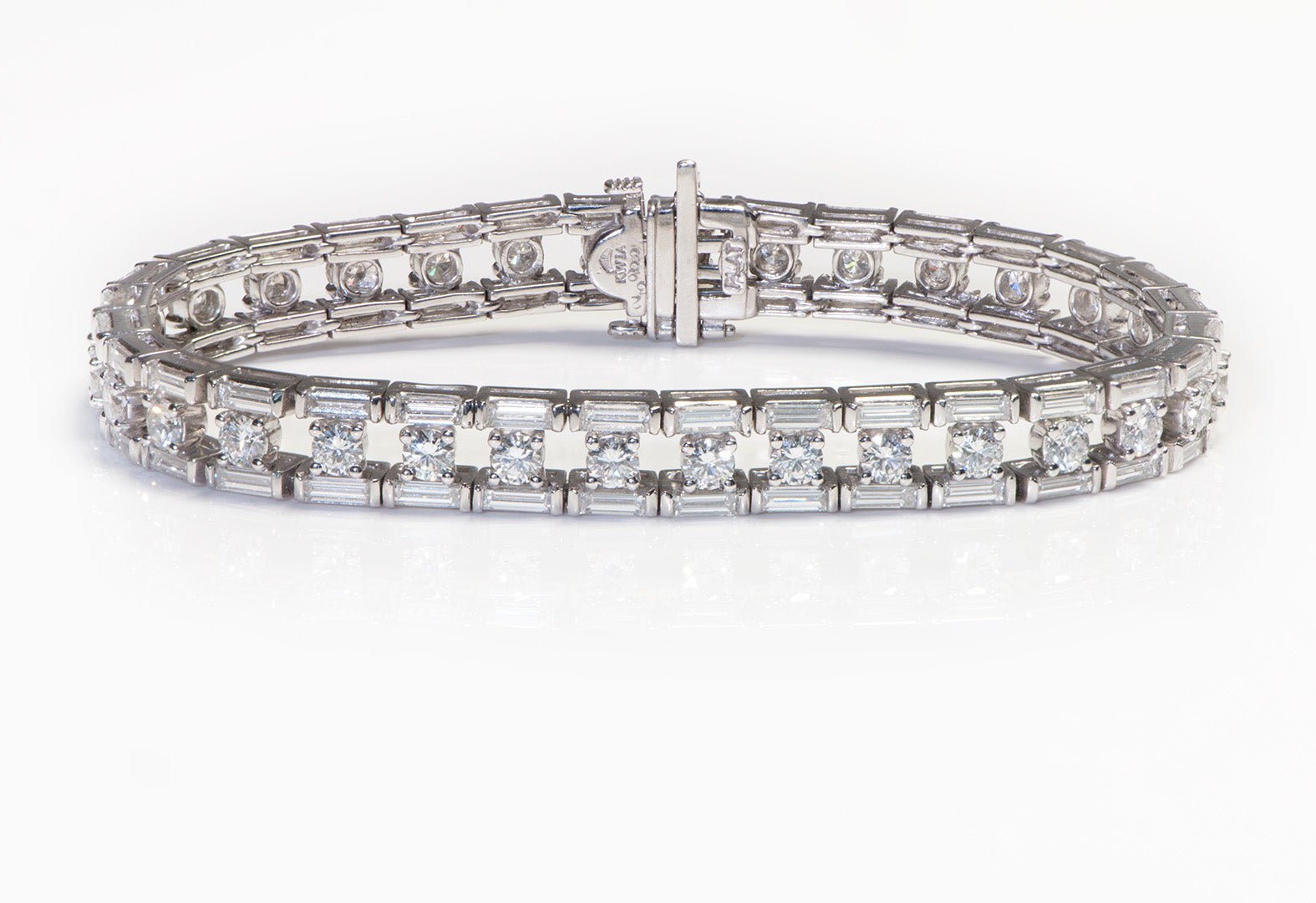 Kwiat Baguette Round Brilliant Cut Diamond Bracelet