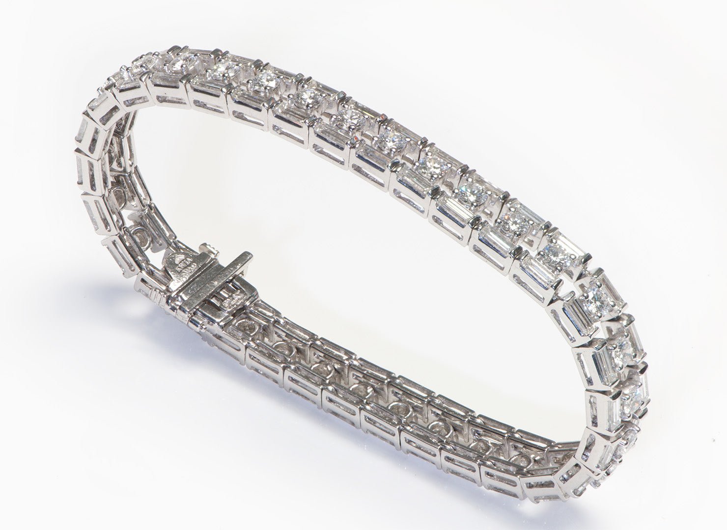 Kwiat Baguette Round Brilliant Cut Diamond Bracelet