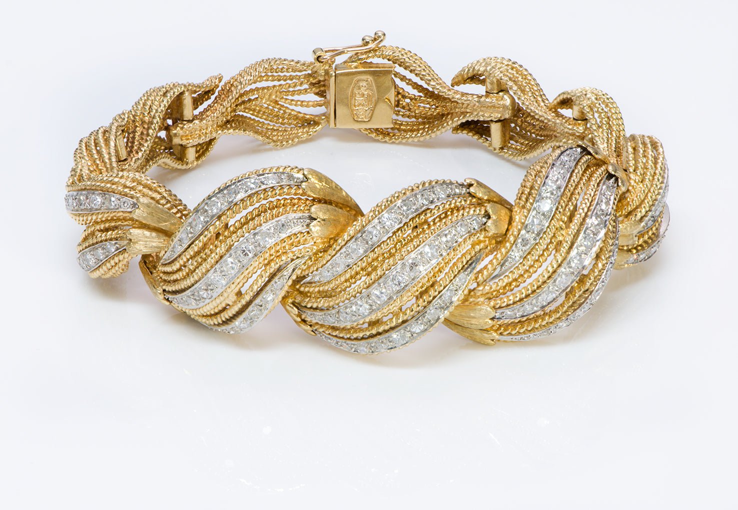 La Triomphe 18K Yellow Gold Diamond Bracelet