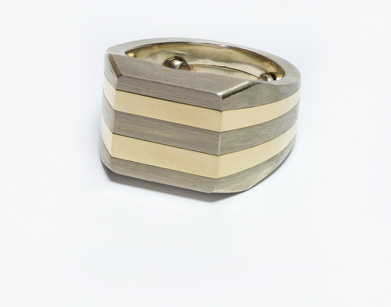 M. Gerard Paris Andre Vassort 18K Gold Men's Ring